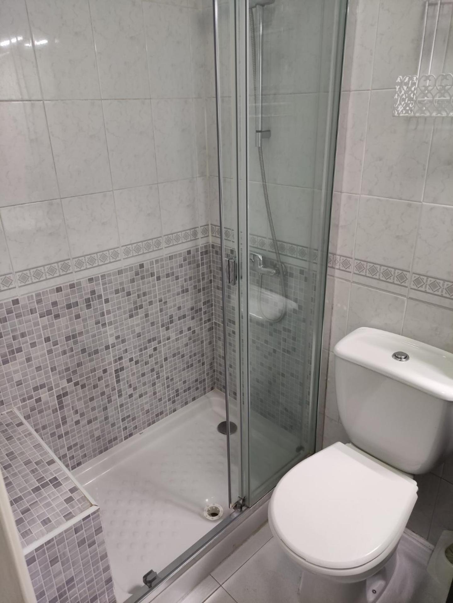 Habitacion Particular Con Bano Privado Sevilla Bagian luar foto