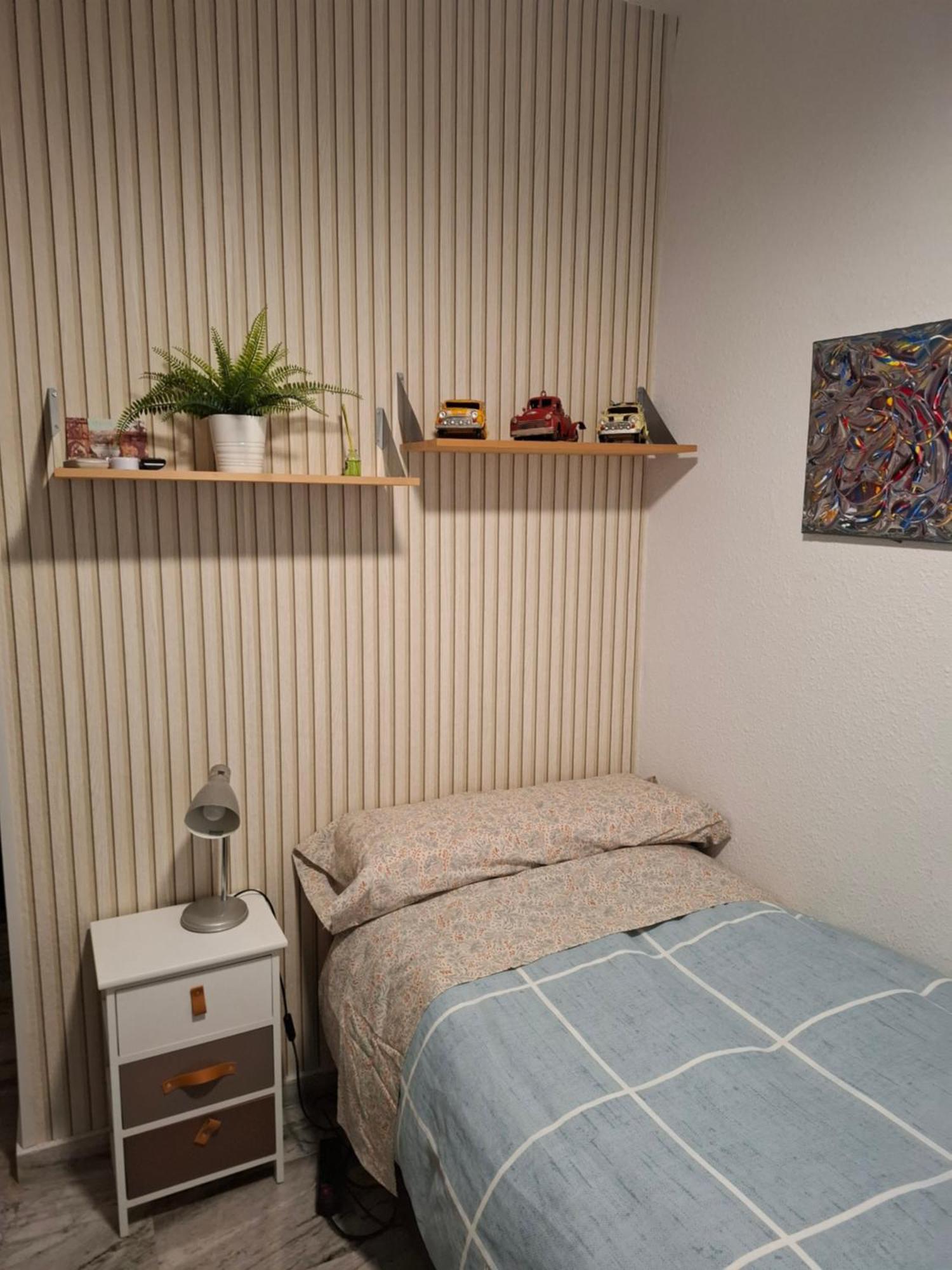 Habitacion Particular Con Bano Privado Sevilla Bagian luar foto